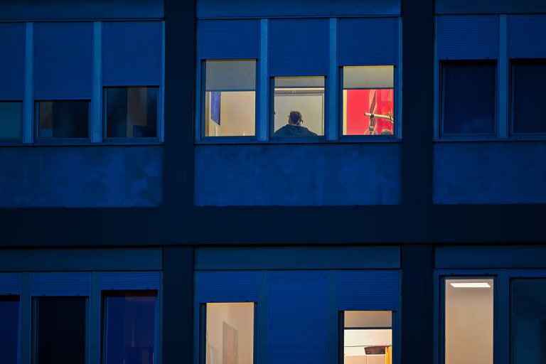 Policlinico Gemelli, Roma, finestre illuminate / lit windows