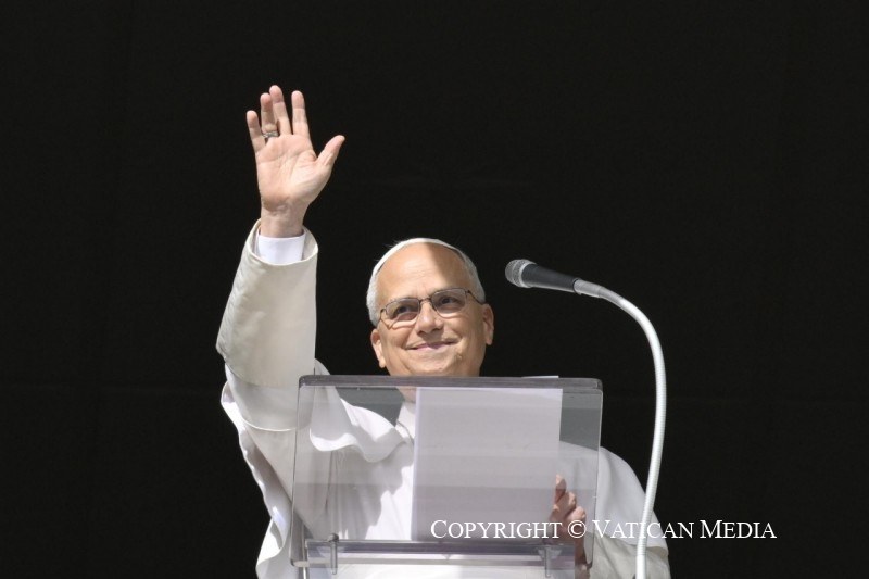 Papa Leone XIV all'Angelus / Pope Leo XIV at the Angelus